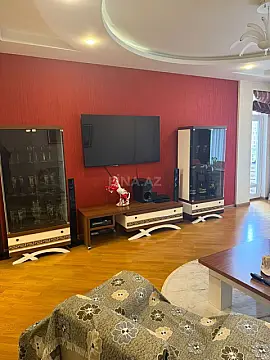 Satılır 4 otaqlı mənzil 165 m²