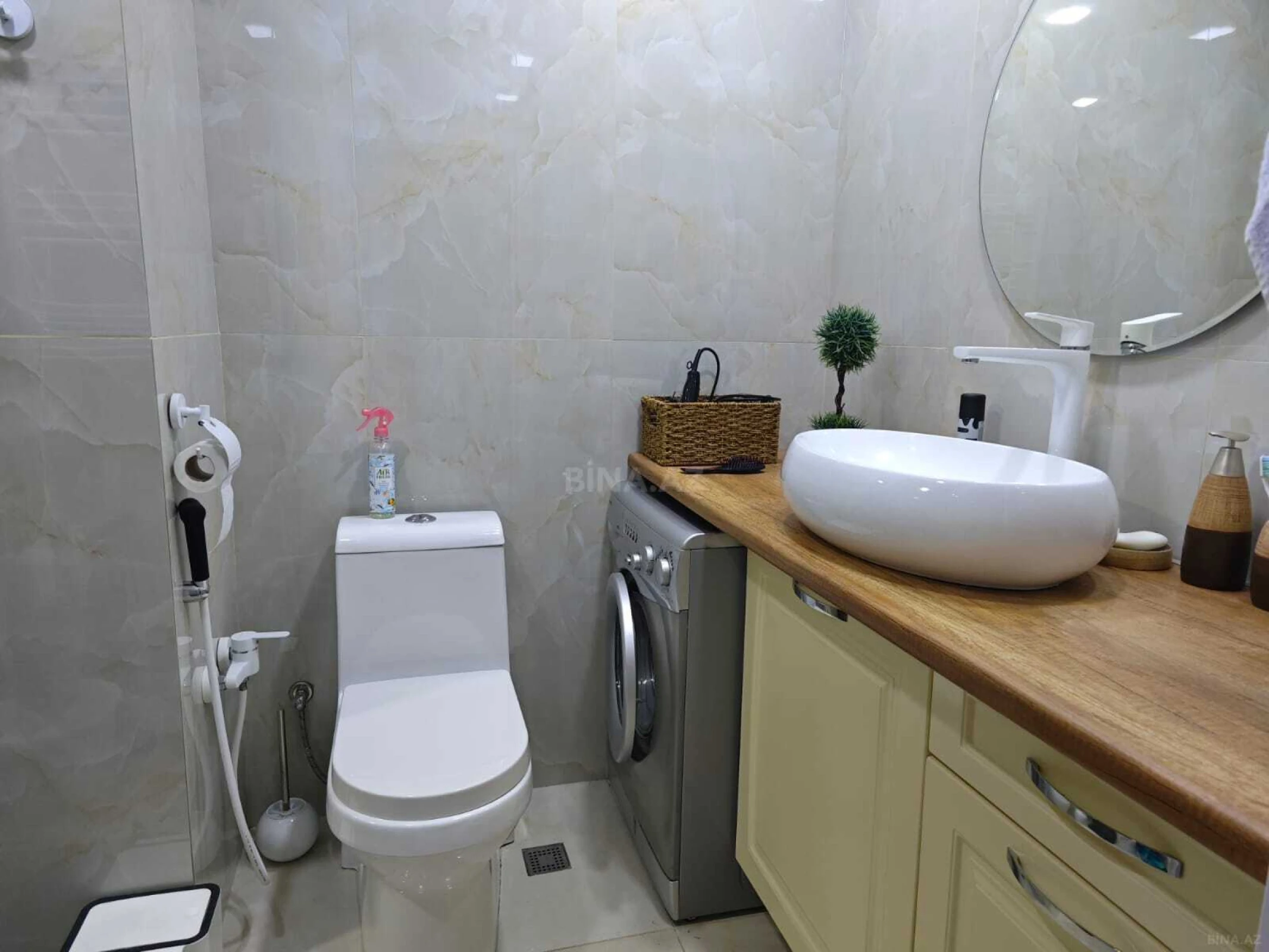 Kirayə verilir 2 otaqlı mənzil 80 m²