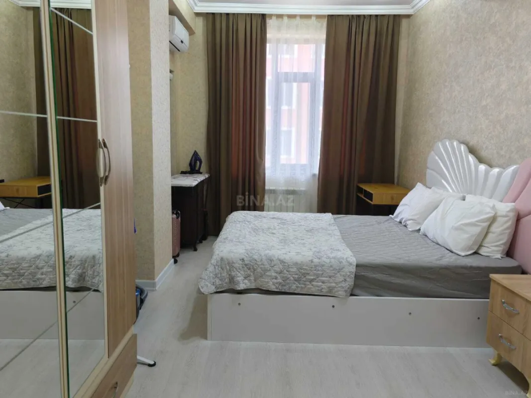Kirayə verilir 2 otaqlı mənzil 80 m²