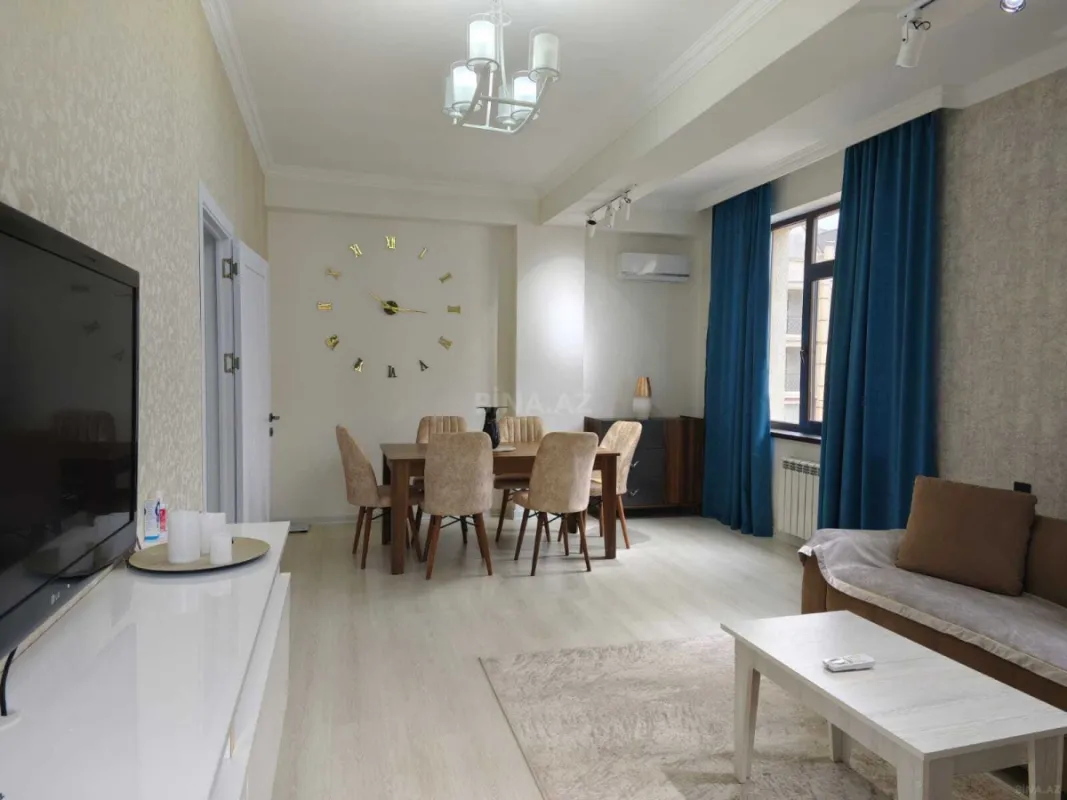 Kirayə verilir 2 otaqlı mənzil 80 m²