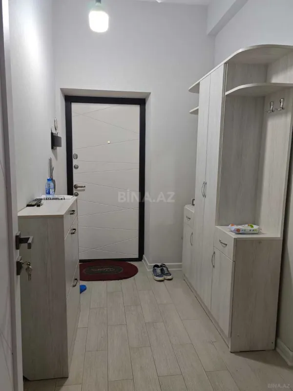 Kirayə verilir 2 otaqlı mənzil 80 m²