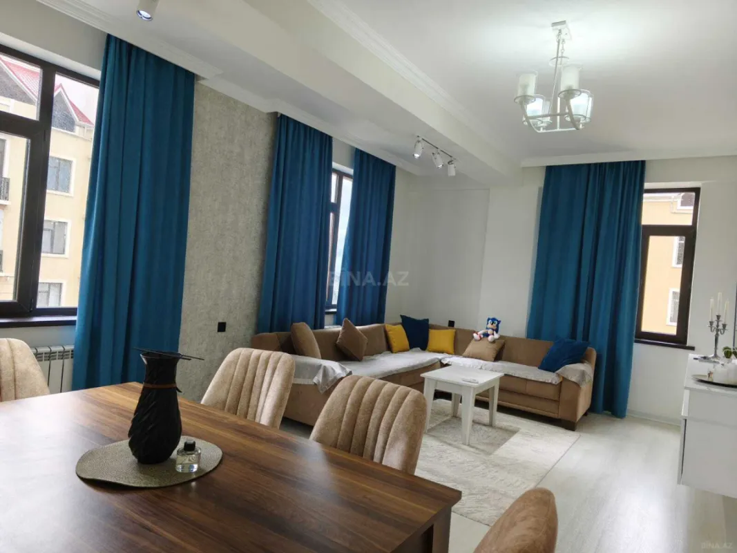 Kirayə verilir 2 otaqlı mənzil 80 m²