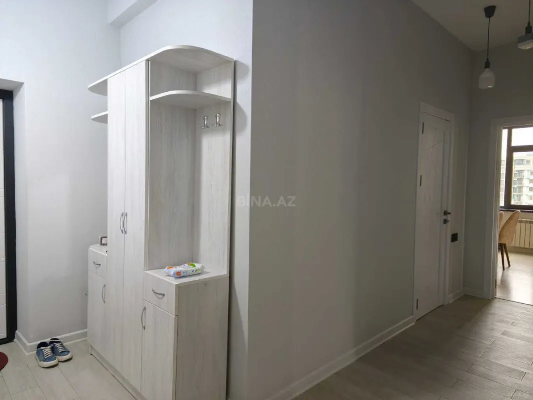 Kirayə verilir 2 otaqlı mənzil 80 m²