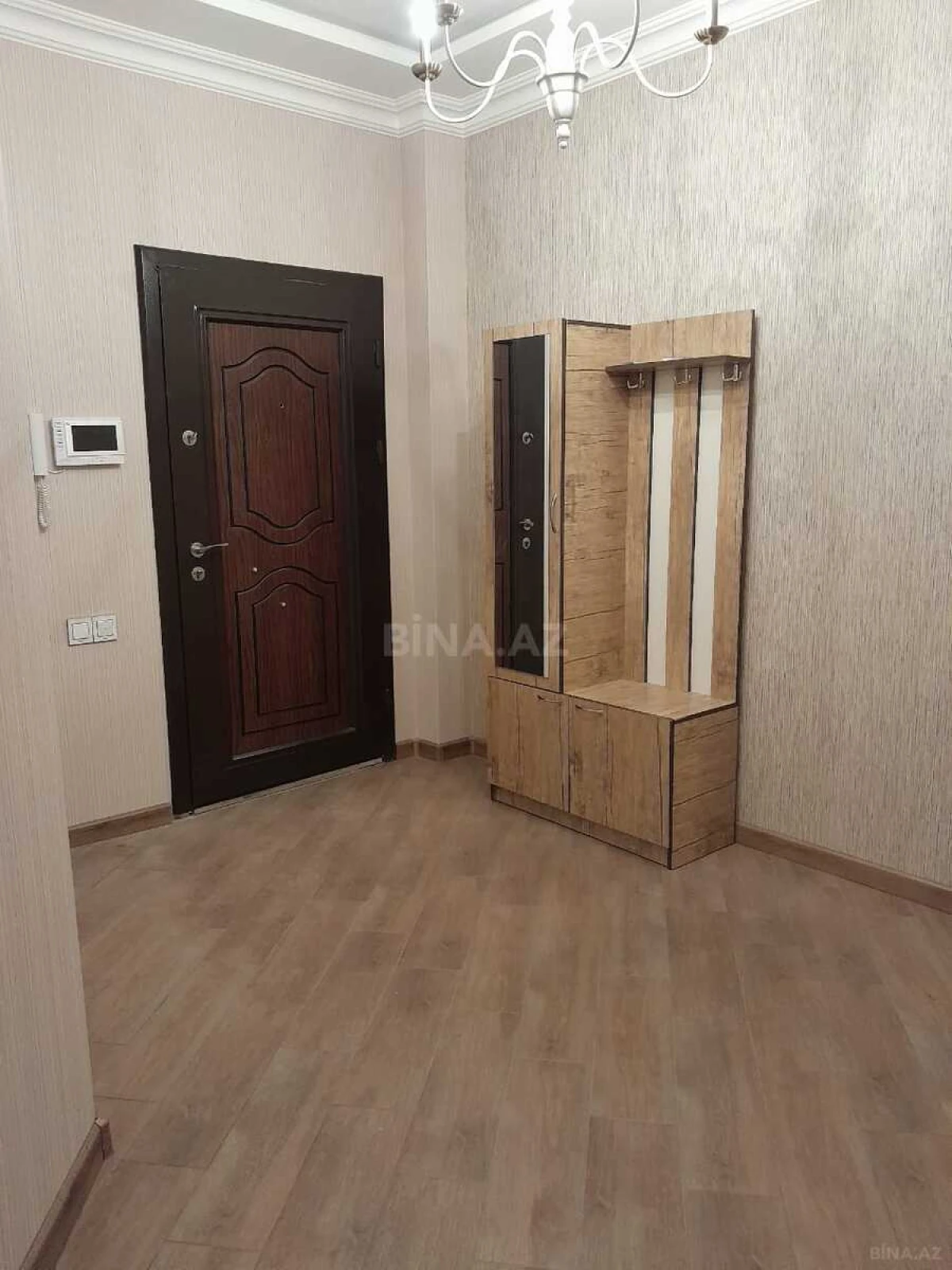 Kirayə verilir 3 otaqlı mənzil 135 m²