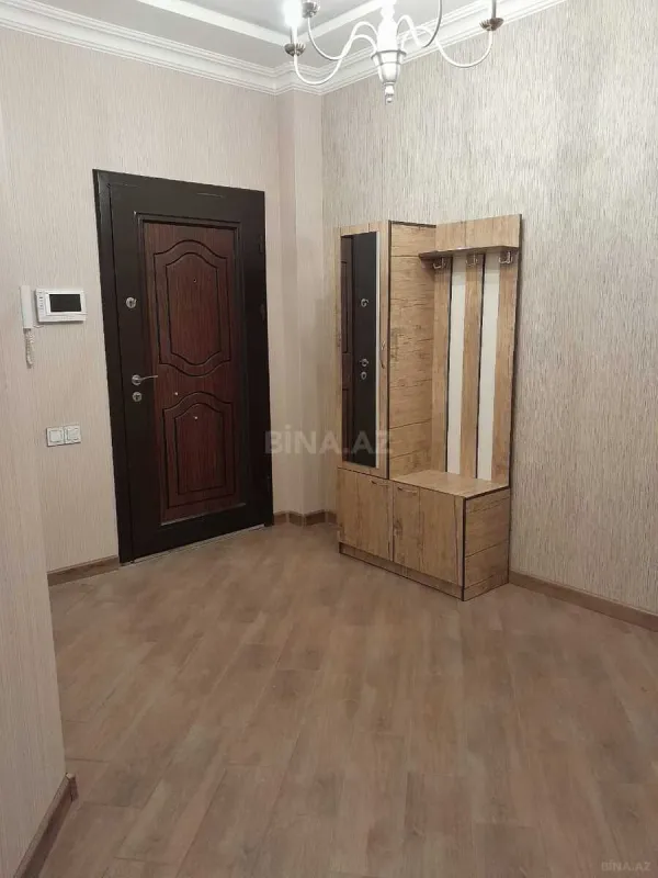 Kirayə verilir 3 otaqlı mənzil 135 m²