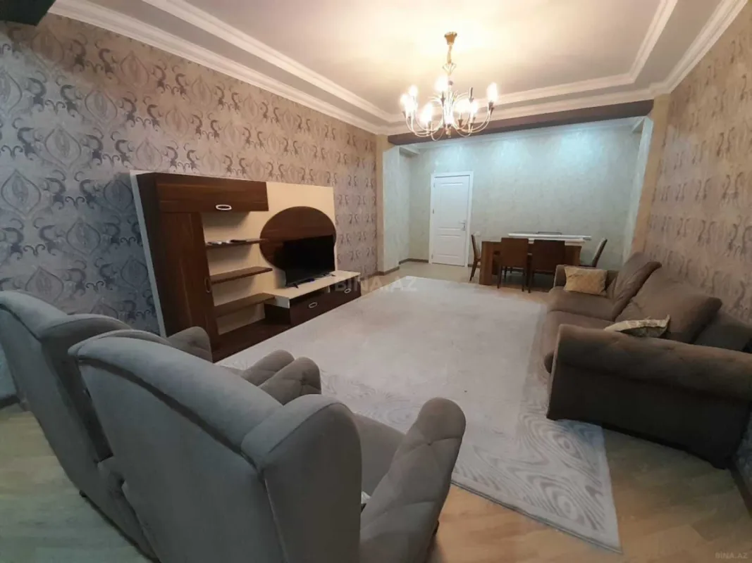 Kirayə verilir 3 otaqlı mənzil 135 m²