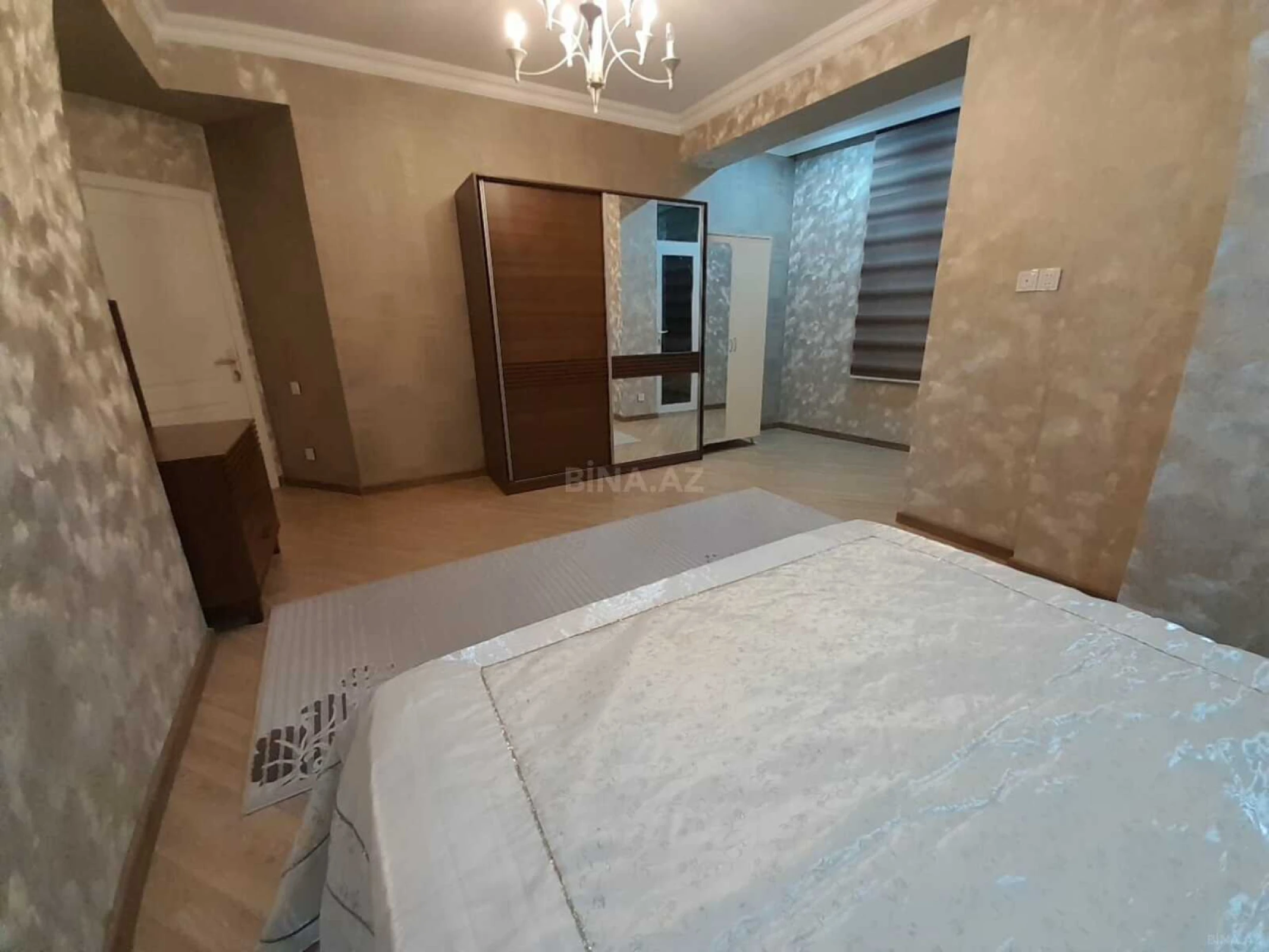 Kirayə verilir 3 otaqlı mənzil 135 m²