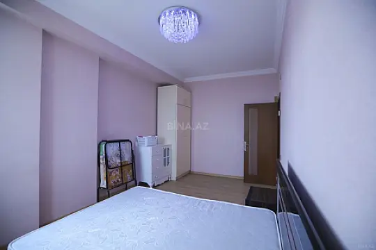 Satılır 3 otaqlı mənzil 116 m²