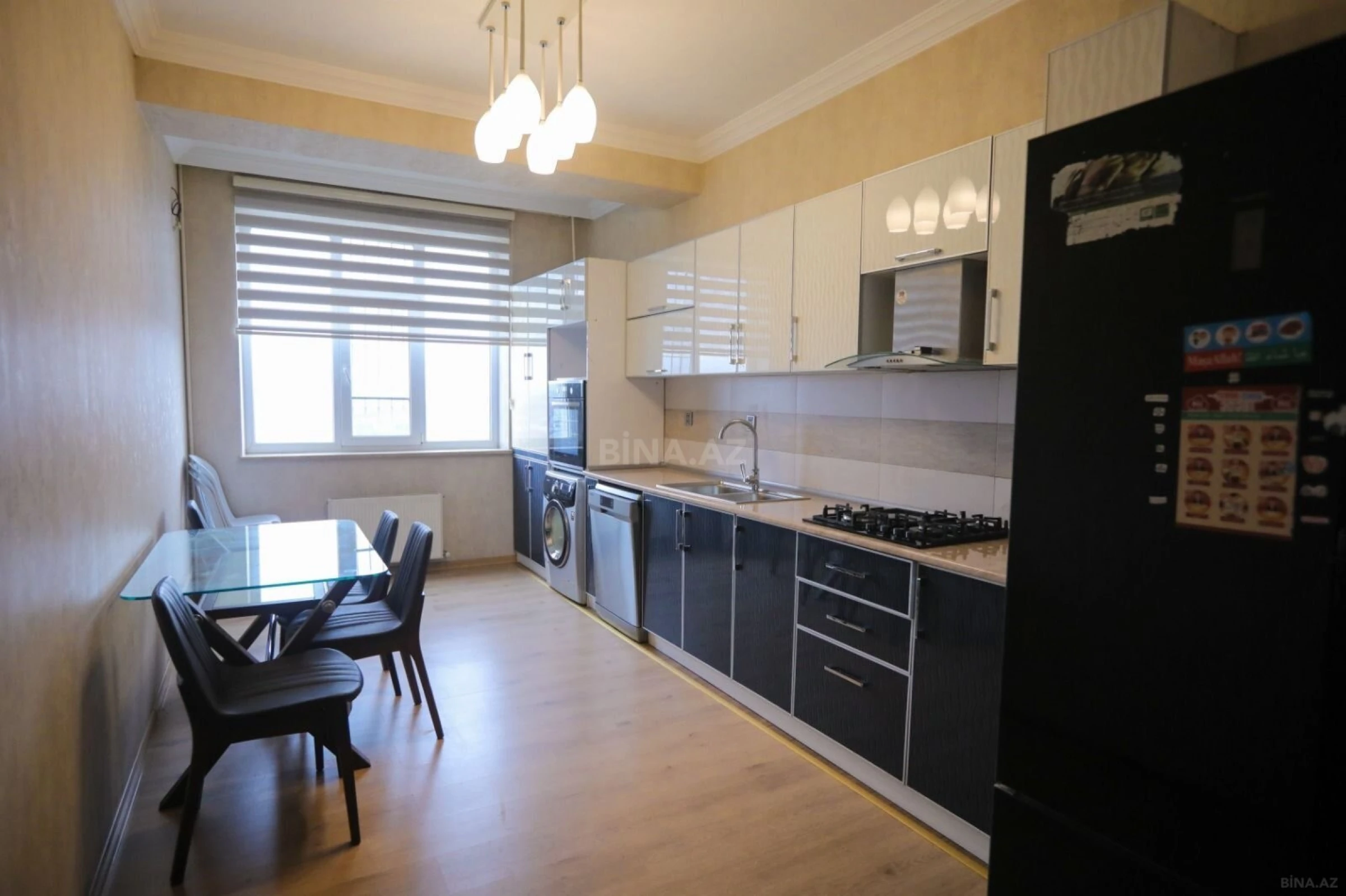 Satılır 3 otaqlı mənzil 116 m²