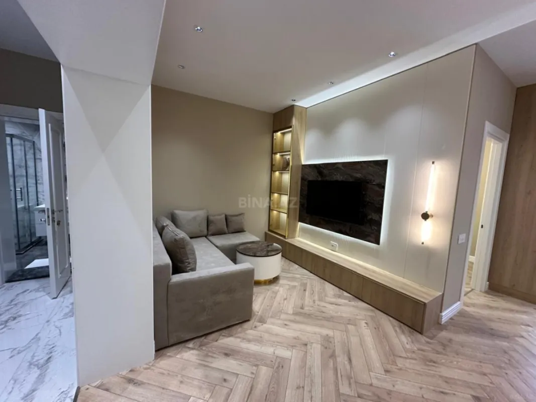 Kirayə verilir 2 otaqlı mənzil 70 m²