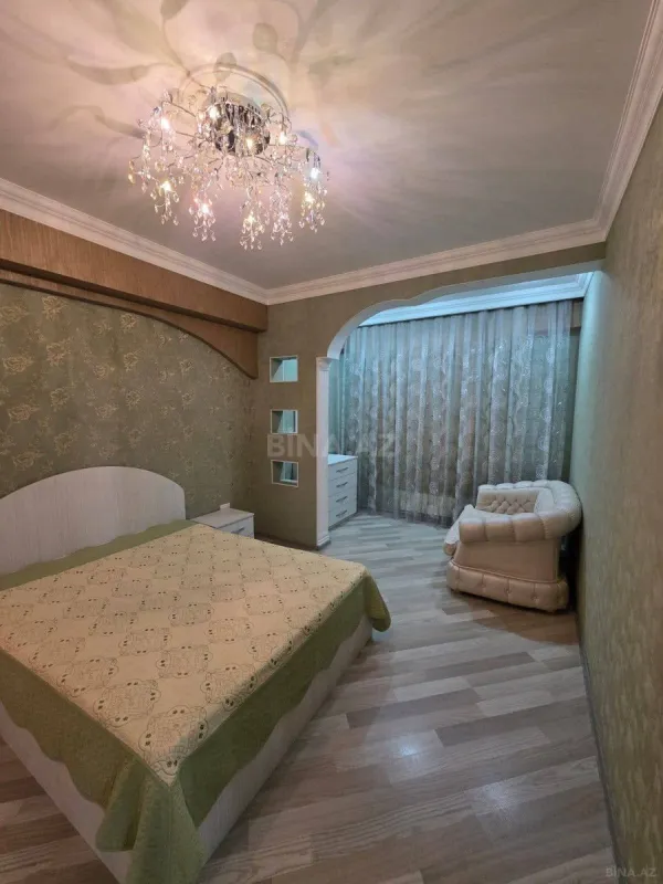 Kirayə verilir 3 otaqlı mənzil 136 m²