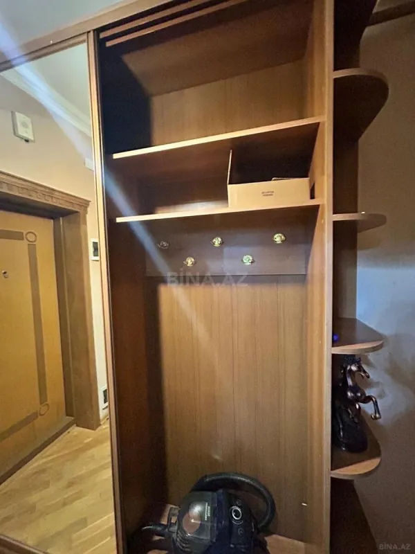 Kirayə verilir 2 otaqlı mənzil 100 m²