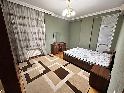 Kirayə verilir 2 otaqlı mənzil 100 m² — Bakı, Nərimanov 2 otaq 100.00 m²