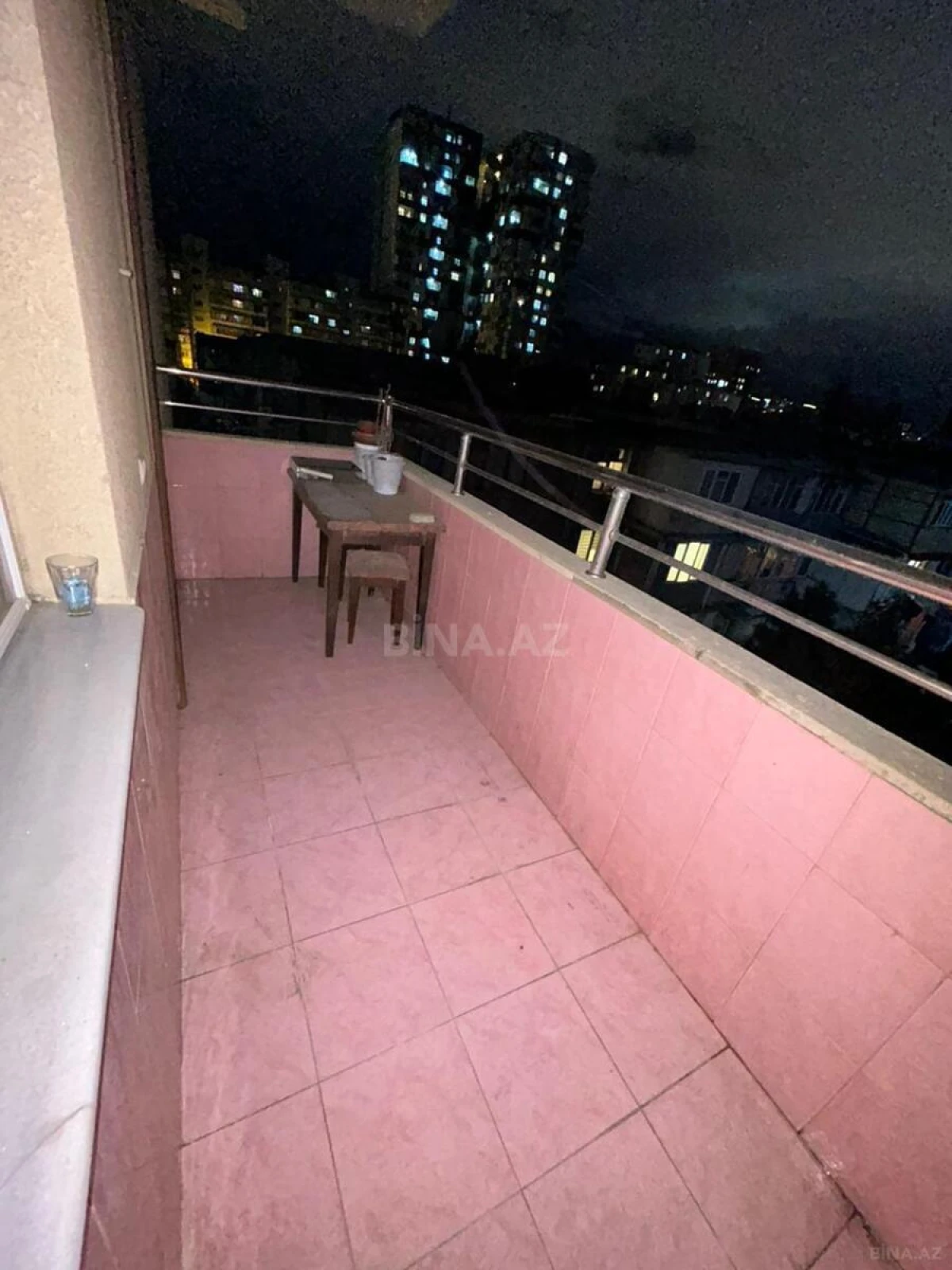 Kirayə verilir 2 otaqlı mənzil 100 m²