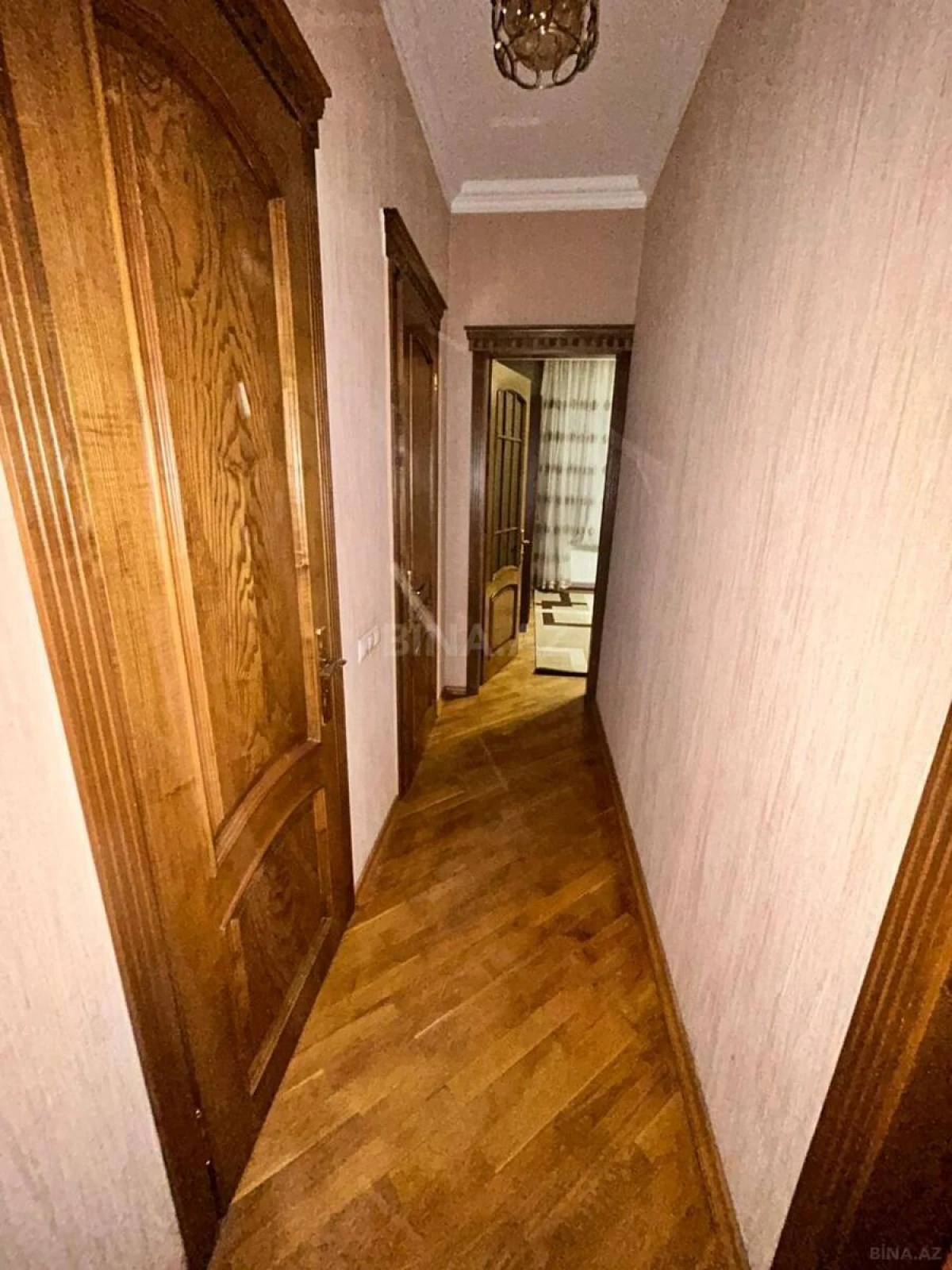 Kirayə verilir 2 otaqlı mənzil 100 m²