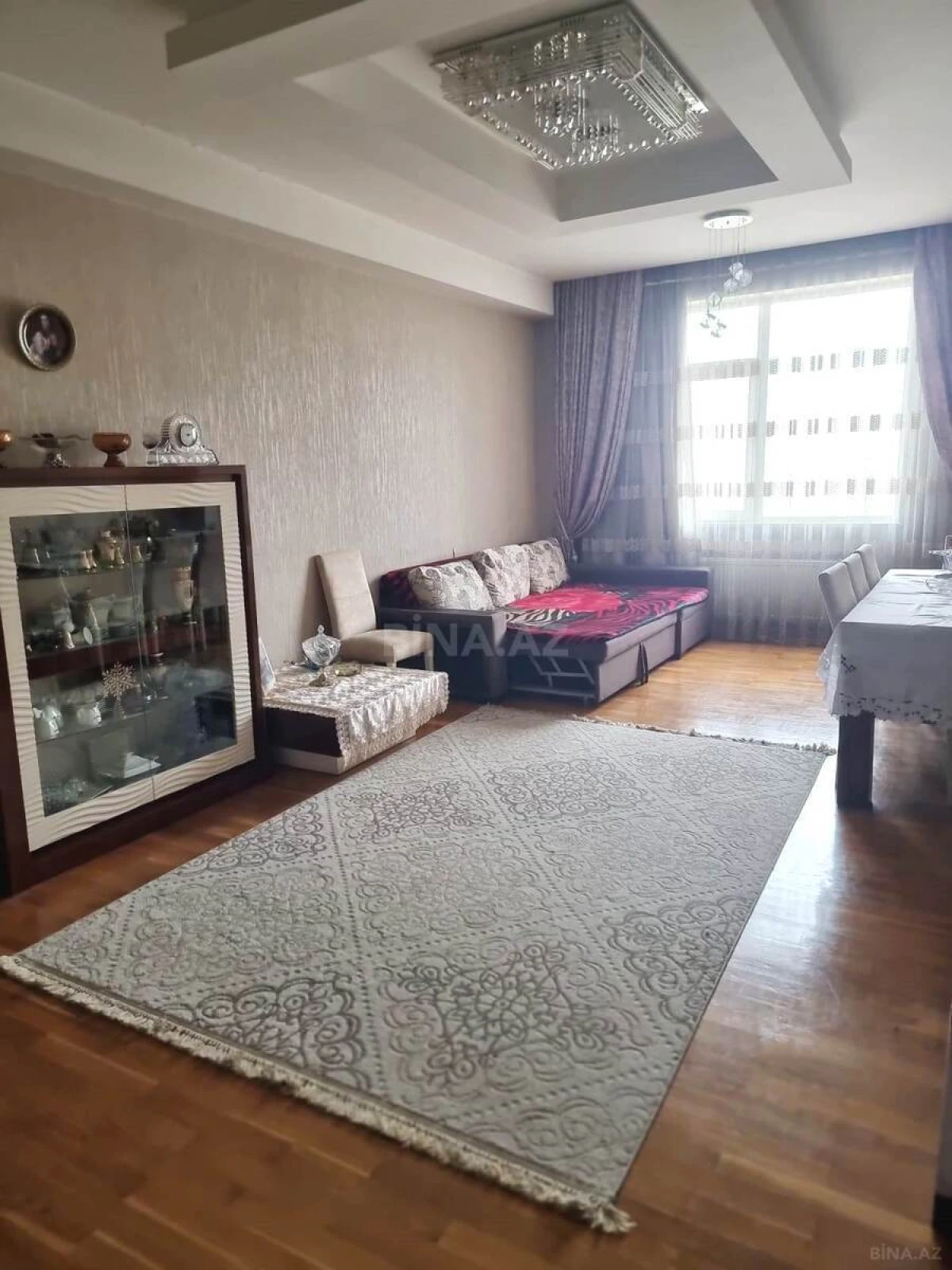 Satılır 2 otaqlı mənzil 110 m²