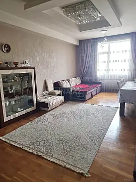 Satılır 2 otaqlı mənzil 110 m²