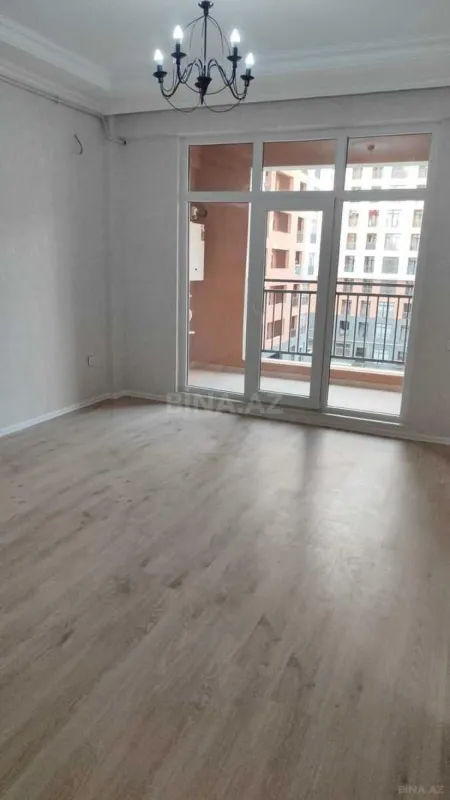Kirayə verilir 3 otaqlı mənzil 99 m²