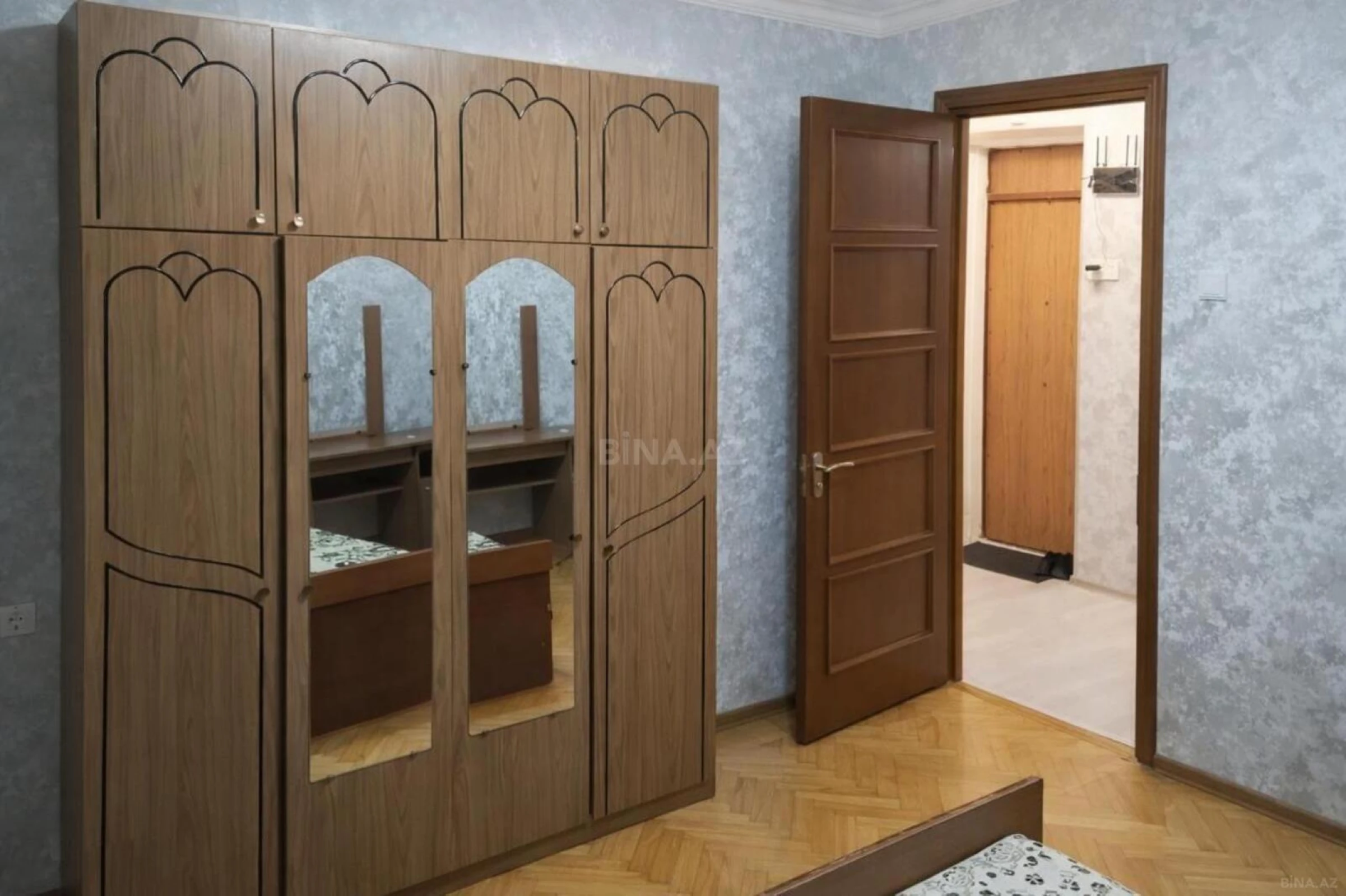 Kirayə verilir 2 otaqlı mənzil 65 m²