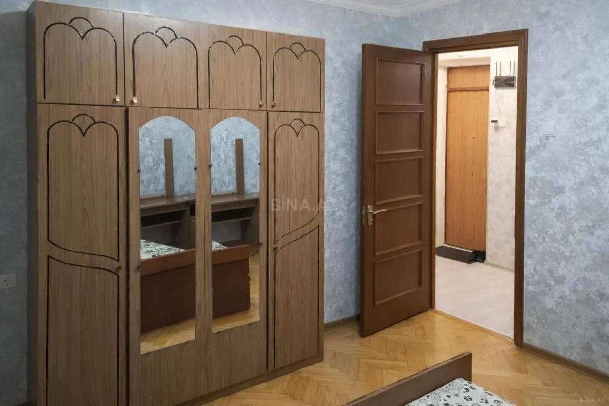 Kirayə verilir 2 otaqlı mənzil 65 m²