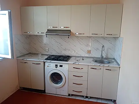 Kirayə verilir 2 otaqlı həyət evi 70 m²