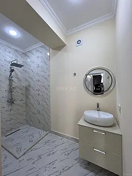 Satılır 3 otaqlı mənzil 132 m²