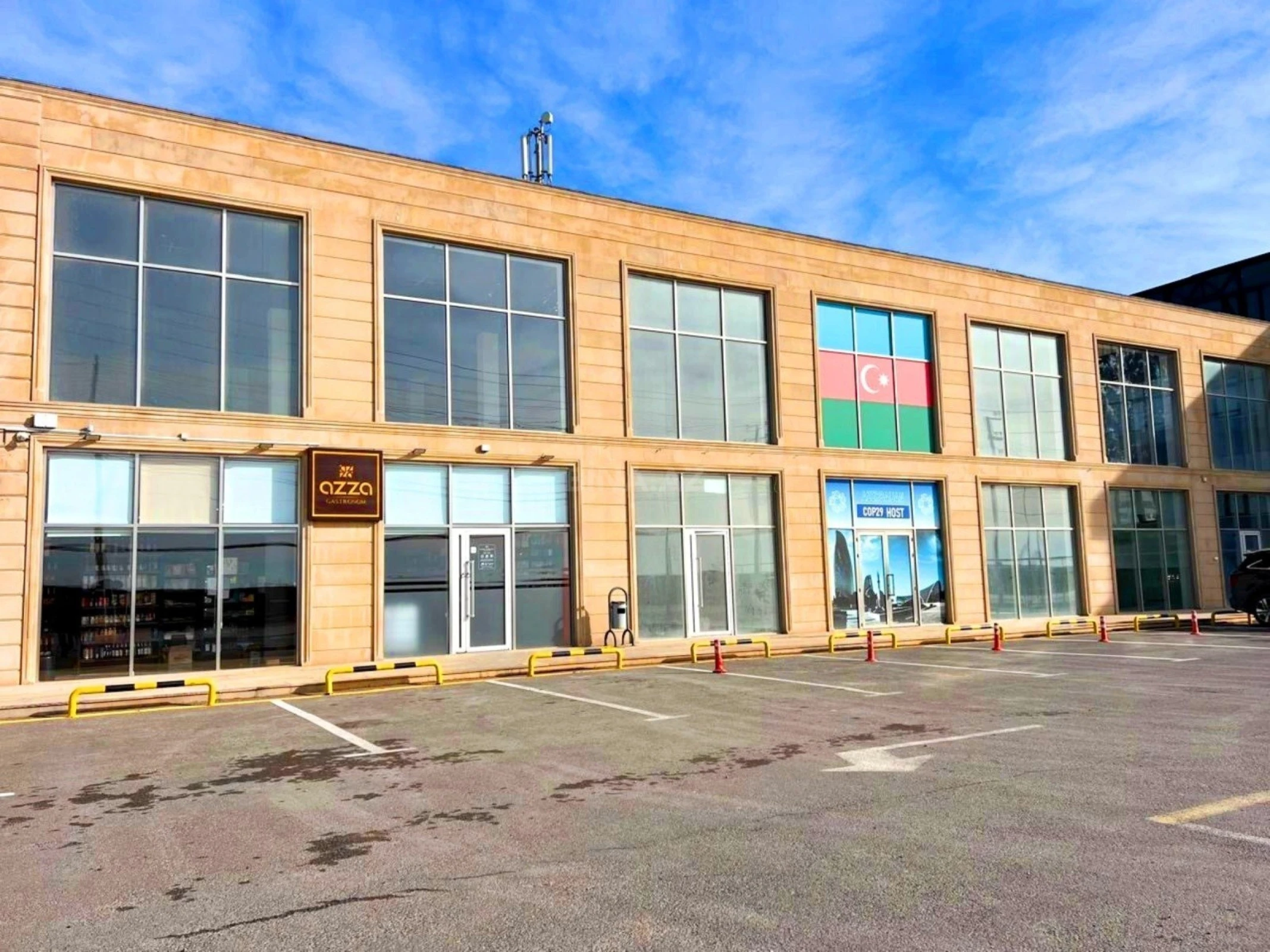 Kirayə verilir obyekt 630 m²