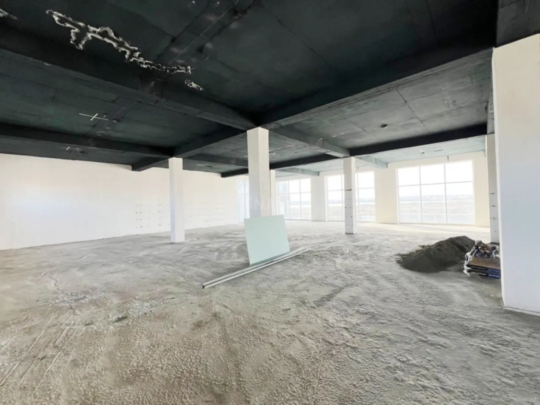 Kirayə verilir obyekt 630 m²