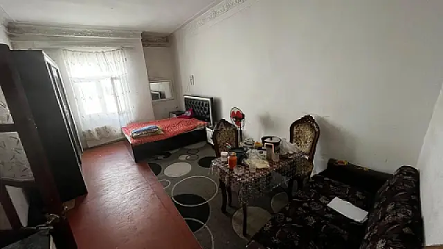 Kirayə verilir 1 otaqlı həyət evi 30 m²