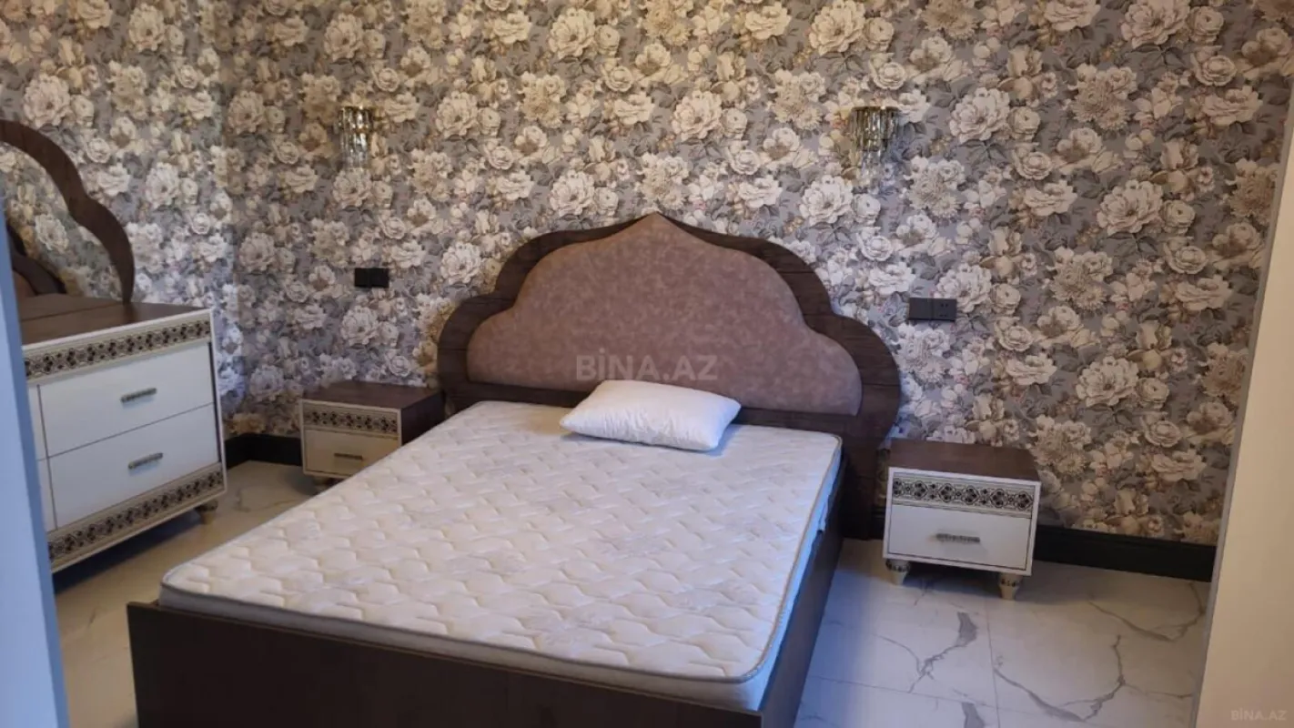 Satılır 6 otaqlı həyət evi 420 m²