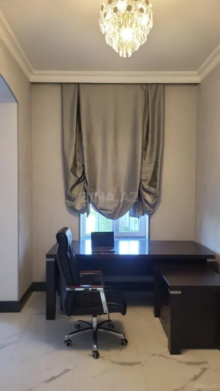 Satılır 6 otaqlı həyət evi 420 m²