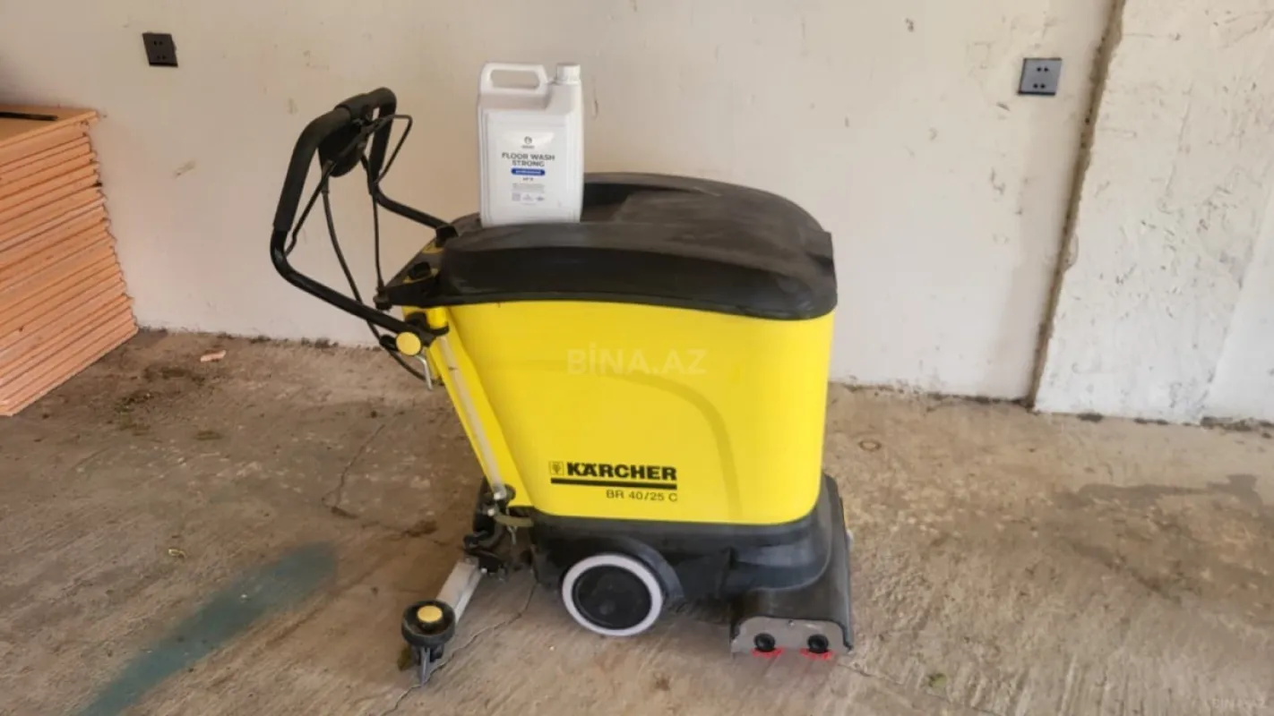 Satılır 6 otaqlı həyət evi 420 m²