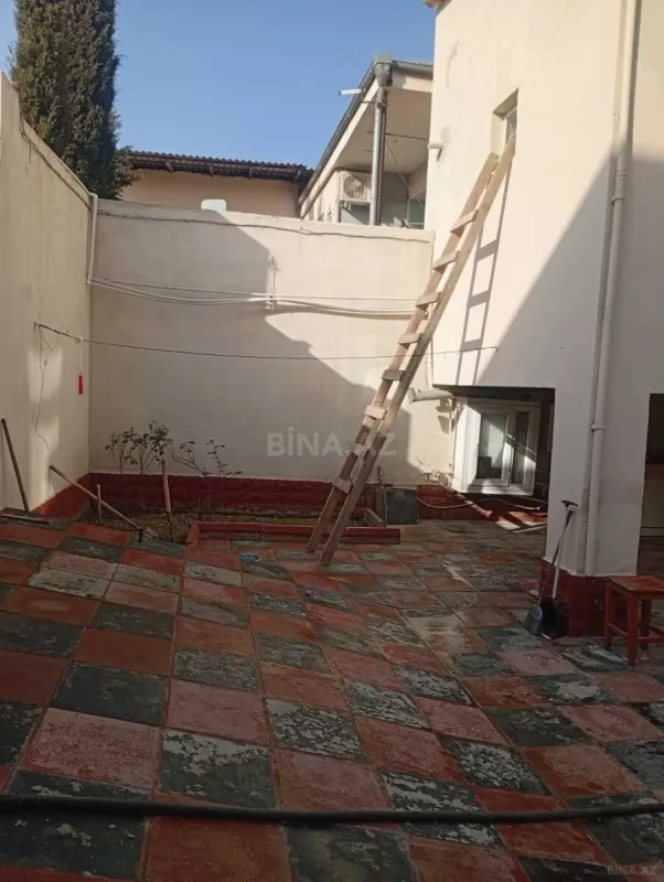 Satılır 4 otaqlı həyət evi 135 m²