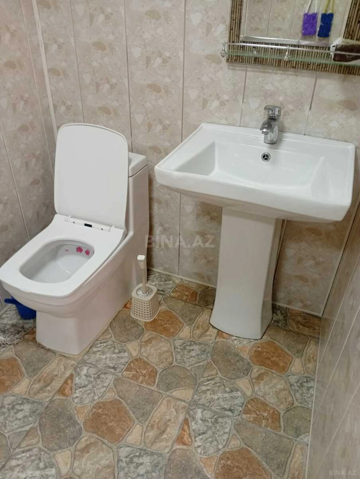 Satılır 4 otaqlı həyət evi 135 m²