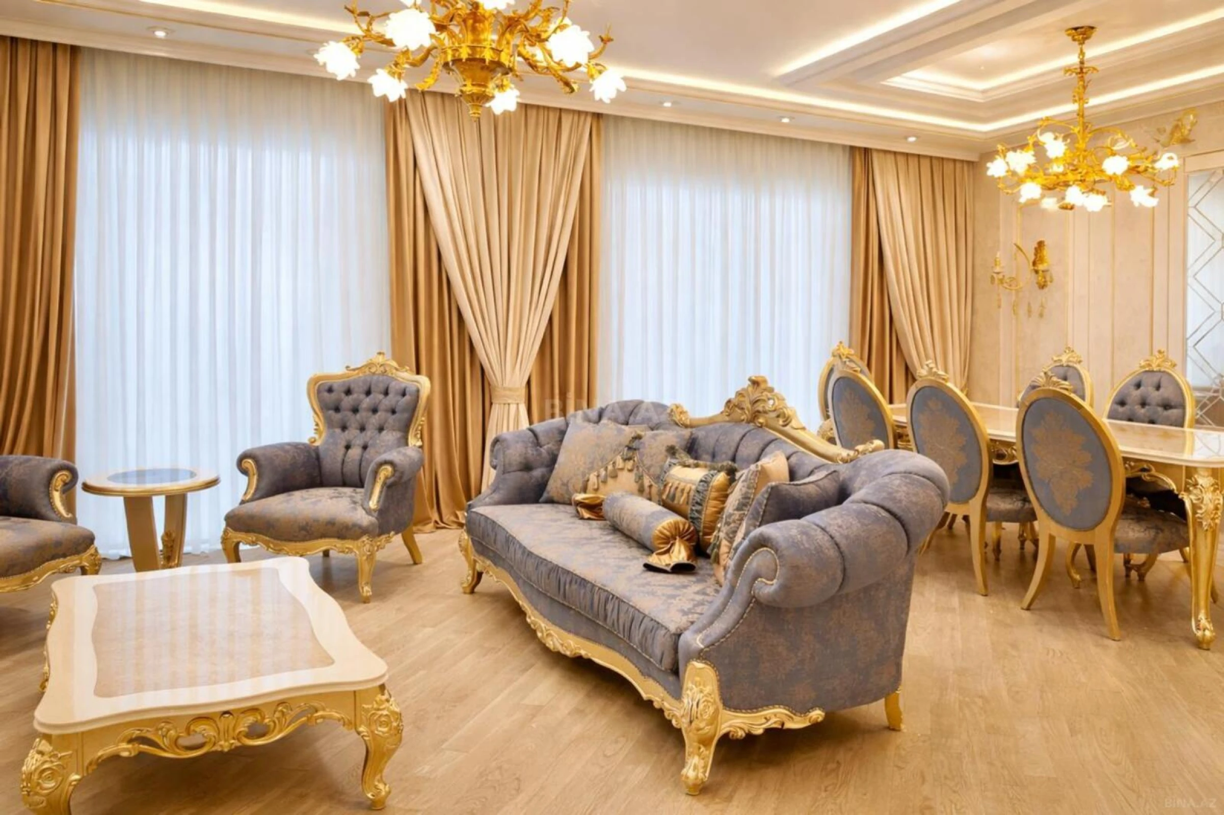 Satılır 3 otaqlı mənzil 179 m²