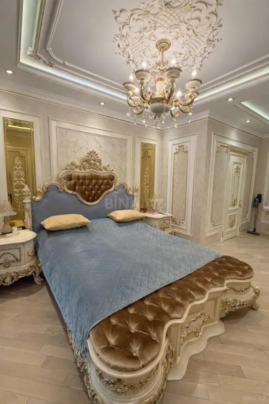 Satılır 3 otaqlı mənzil 179 m²