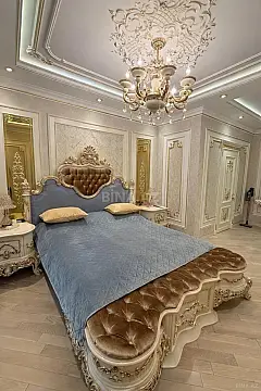 Satılır 3 otaqlı mənzil 179 m²