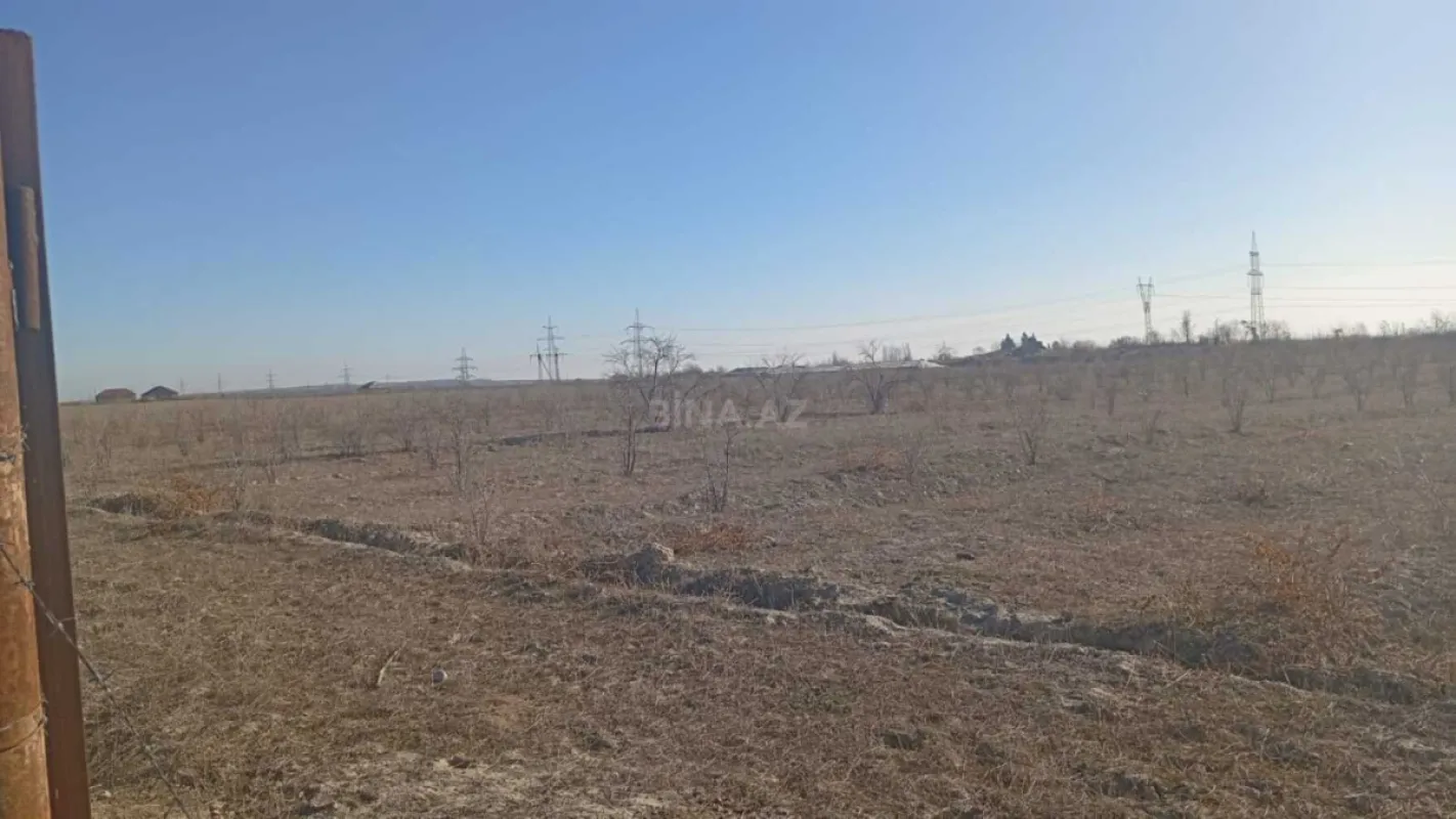 Satılır torpaq sahəsi 200 m²