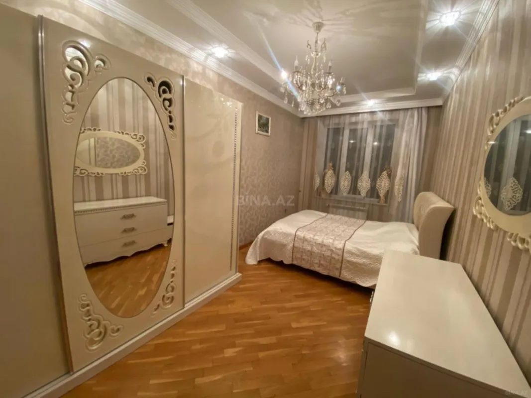 Kirayə verilir 3 otaqlı mənzil 160 m²