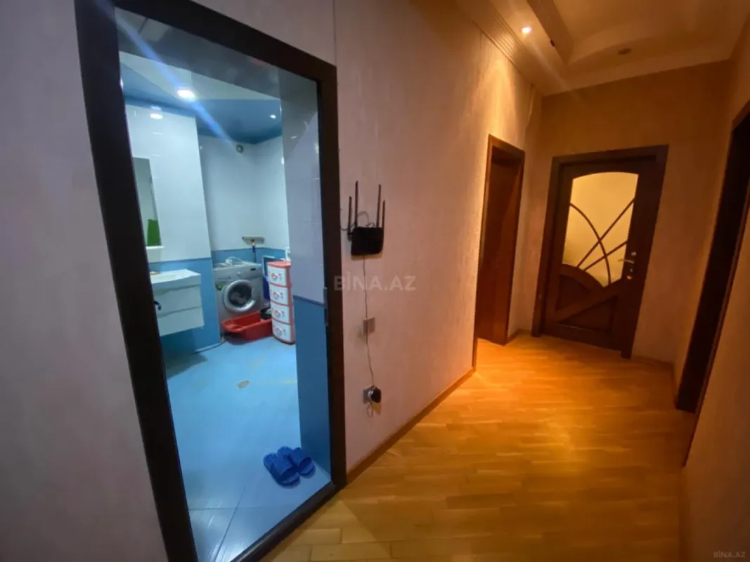 Kirayə verilir 3 otaqlı mənzil 160 m²
