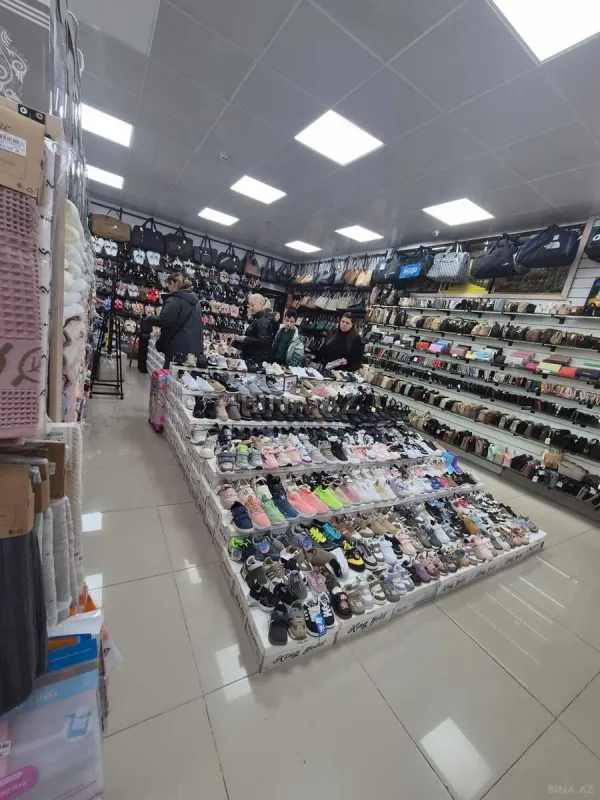 Satılır obyekt 126 m²