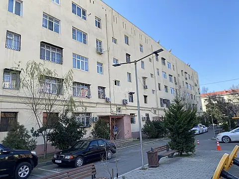 Satılır 2 otaqlı mənzil 60 m²