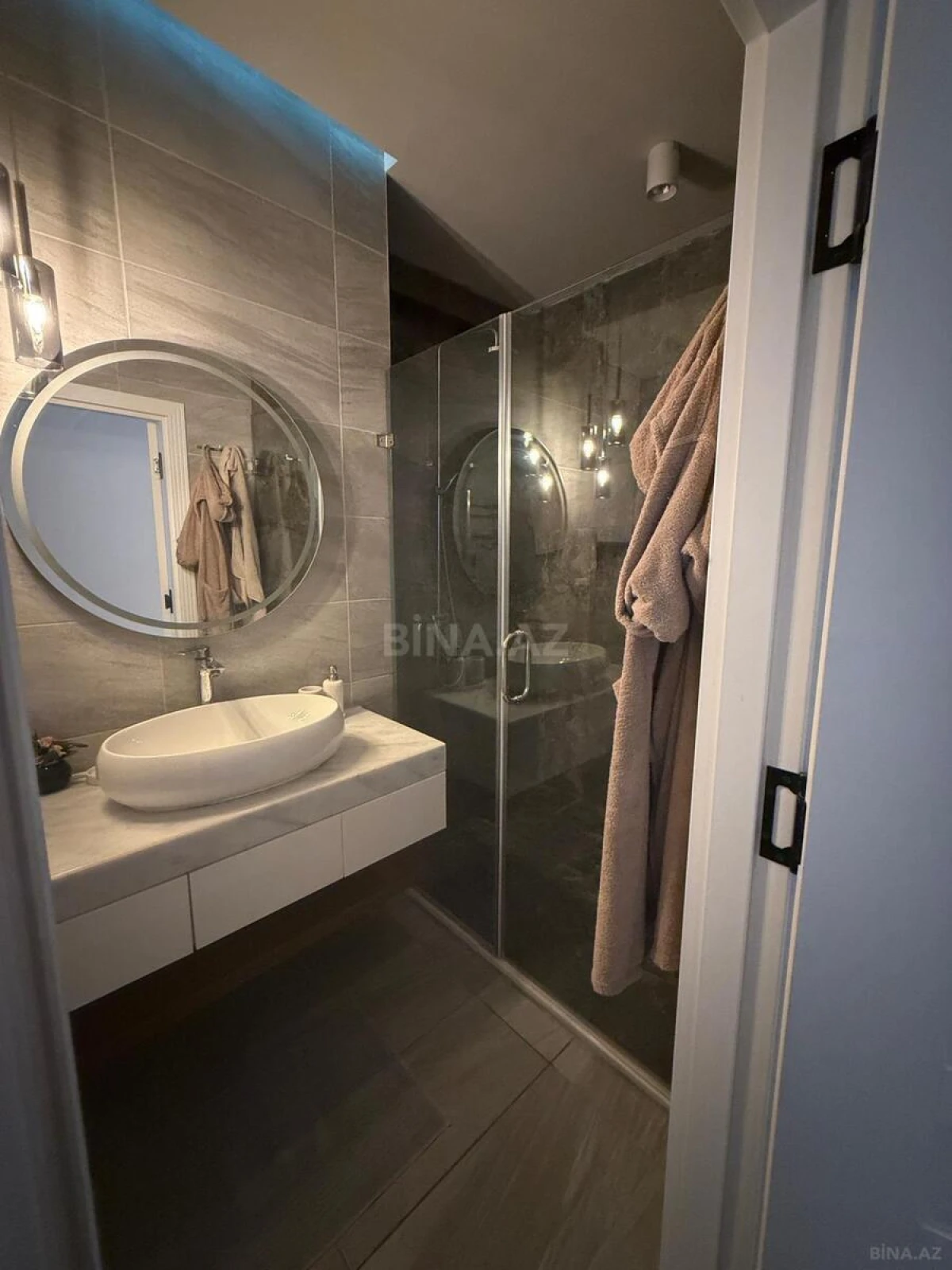 Satılır 3 otaqlı mənzil 120 m²