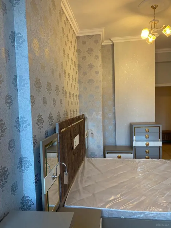 Satılır 2 otaqlı mənzil 75 m²