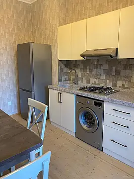 Satılır 2 otaqlı mənzil 75 m²