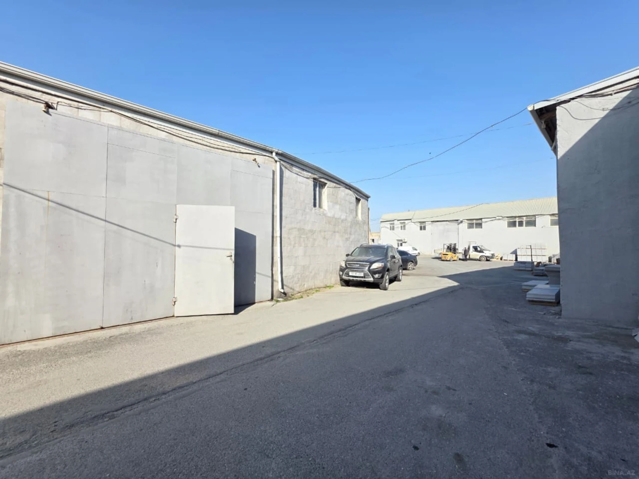 Kirayə verilir obyekt 300 m²