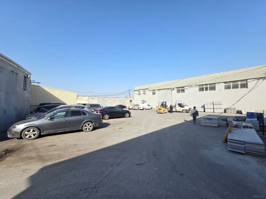 Kirayə verilir obyekt 300 m²