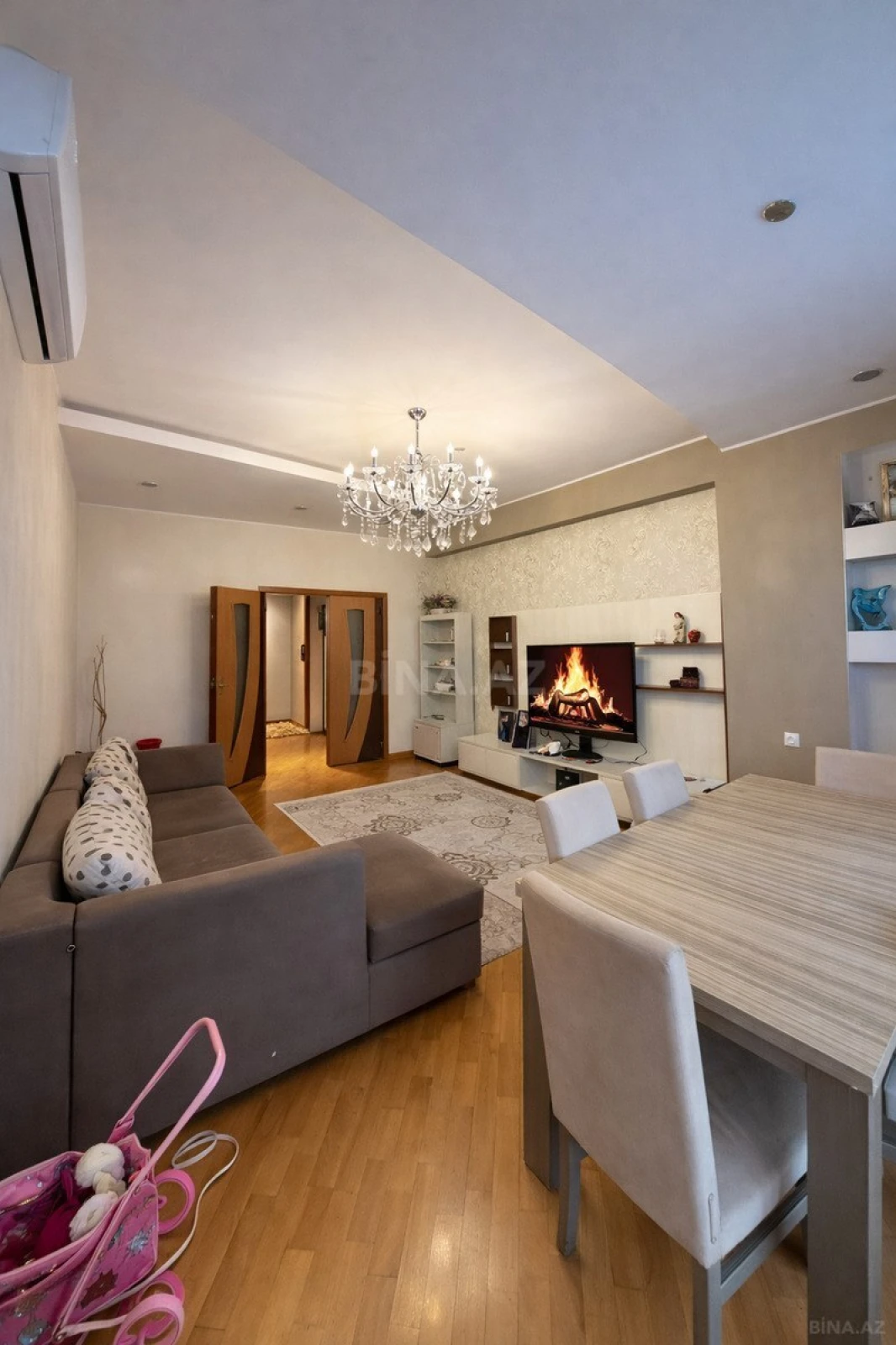 Satılır 2 otaqlı mənzil 90 m²