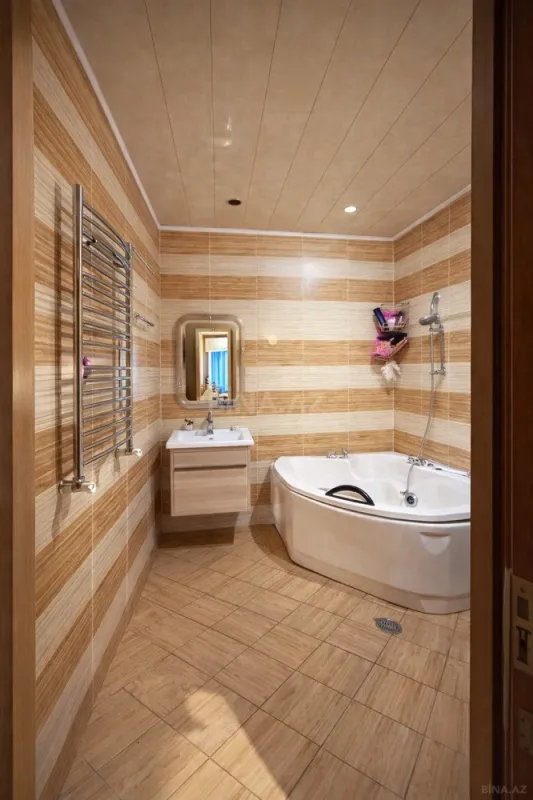 Satılır 2 otaqlı mənzil 90 m²