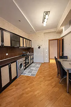 Satılır 2 otaqlı mənzil 90 m²